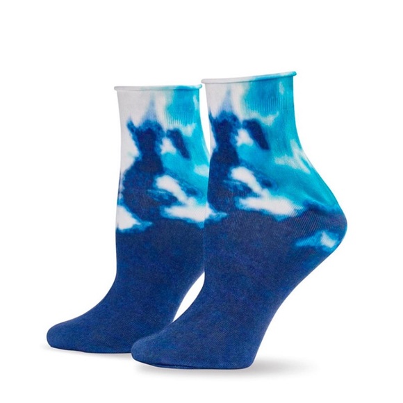 HUE Accessories - 🌺4 Items 25$🌺 HUE Tie Dye Crew Socks - Blue NWT